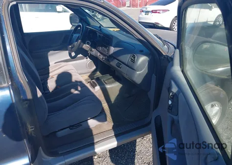 2000 Dodge Dakota Slt/Sport из США, поврежденный, VIN 1B7GL22X3YS790101